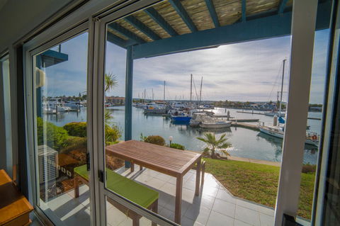 Marina Reflections - Perths Hotel 7