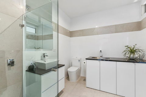 KENNEDY EXECUTIVE TOWNHOUSE - Perths Hotel 5