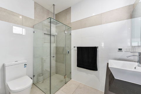 KENNEDY EXECUTIVE TOWNHOUSE - Perths Hotel 7
