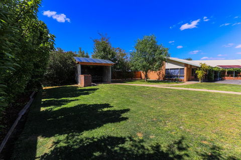 Country Roads Motor Inn Naracoorte - Perths Hotel 9
