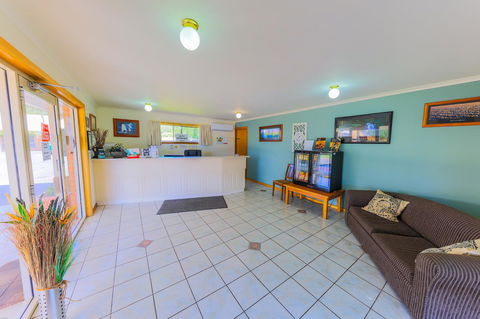 Country Roads Motor Inn Naracoorte - Perths Hotel 14