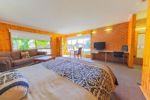 Country Roads Motor Inn Naracoorte - Perths Hotel 0