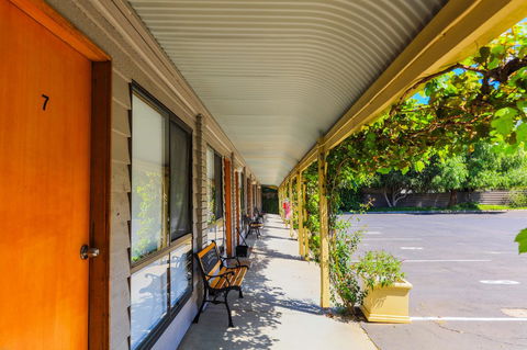 Country Roads Motor Inn Naracoorte - Perths Hotel 27