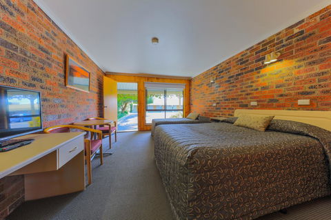 Country Roads Motor Inn Naracoorte - Perths Hotel 10