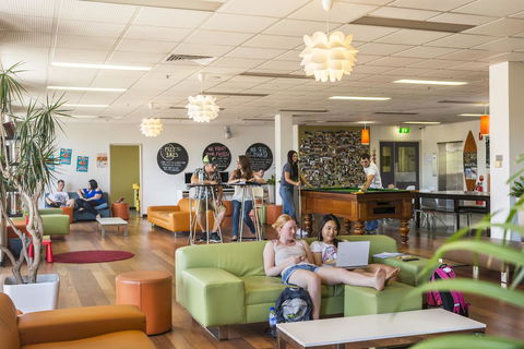 YHA Adelaide Central - Perths Hotel 27