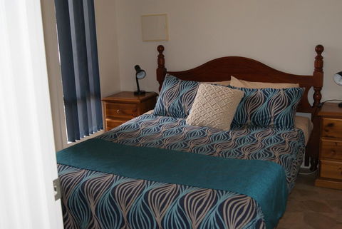 Ardrossan Caravan Park - Perths Hotel 8