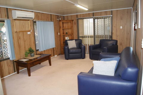 Ardrossan Caravan Park - Perths Hotel 28