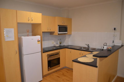 ADELAIDE CENTRAL APARTMENT - 3BR, 2BATH & CARPARK - Perths Hotel 6