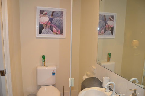 ADELAIDE CENTRAL APARTMENT - 3BR, 2BATH & CARPARK - Perths Hotel 13