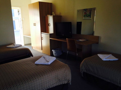 Nightcap At Roxby Downs - Perths Hotel 11