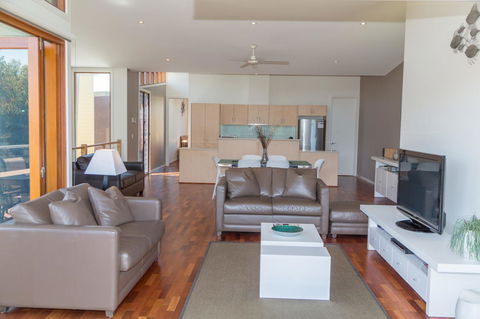 South Shores Villa 52 - Perths Hotel 22