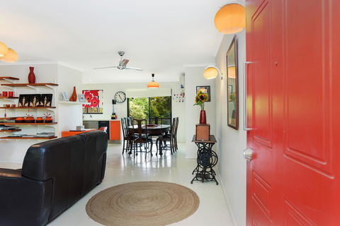 Red Door - Perths Hotel 0