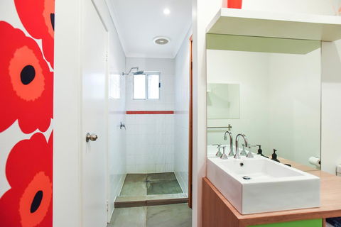 Red Door - Perths Hotel 11