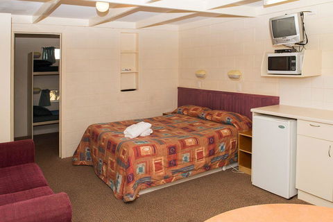 Kalganyi Holiday Park - Perths Hotel 28