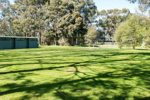 Kalganyi Holiday Park - Perths Hotel 4