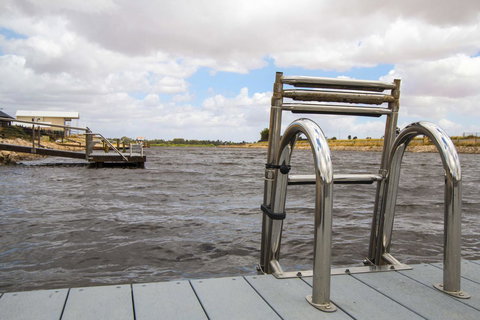 Brock's Base - Perths Hotel 1