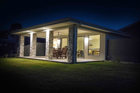 Brock's Base - Perths Hotel 9