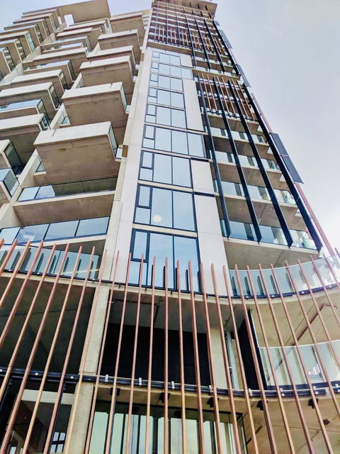 ONE Adelaide CBD - Perths Hotel 2