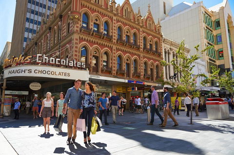 ONE Adelaide CBD - Perths Hotel 25