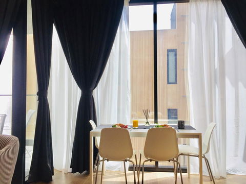 ONE Adelaide CBD - Perths Hotel 9
