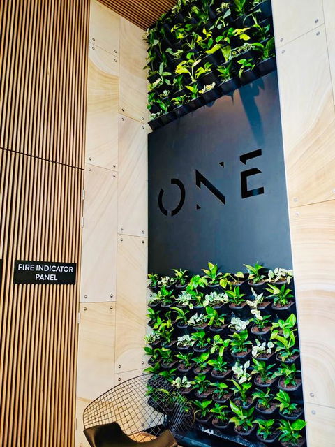 ONE Adelaide CBD - Perths Hotel 5