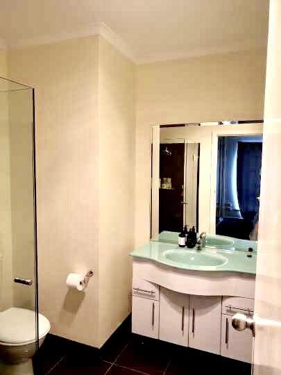 Luxurious 3 Bedroom Beachfront - Panoramic Views - Perths Hotel 9