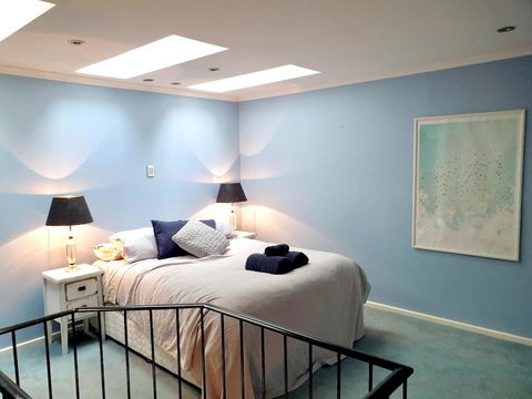 Luxurious 3 Bedroom Beachfront - Panoramic Views - Perths Hotel 5