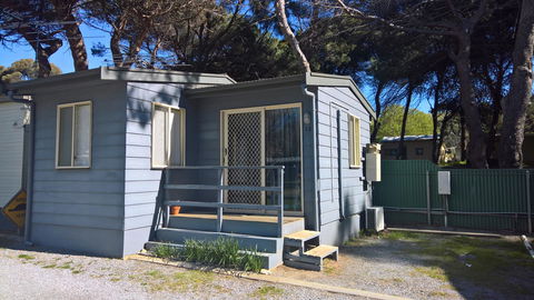 Second Valley Caravan Park - Perths Hotel 9