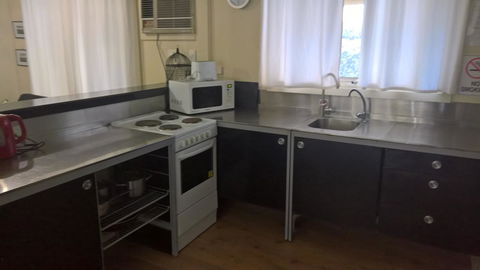 Second Valley Caravan Park - Perths Hotel 3