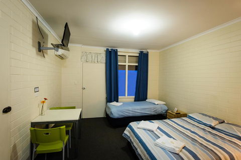 The Anglers Inn - Perths Hotel 9