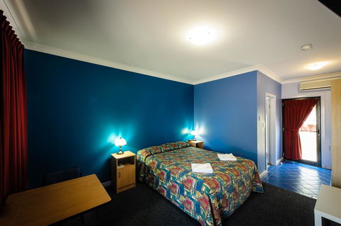 The Anglers Inn - Perths Hotel 4