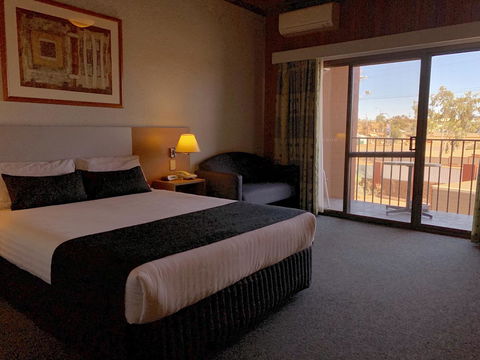 Desert Cave Hotel - Perths Hotel 20