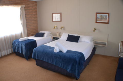 Deer Park Motor Inn Armidale - Perths Hotel 2