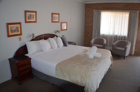 Deer Park Motor Inn Armidale - Perths Hotel 5