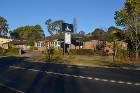 Deer Park Motor Inn Armidale - Perths Hotel 0