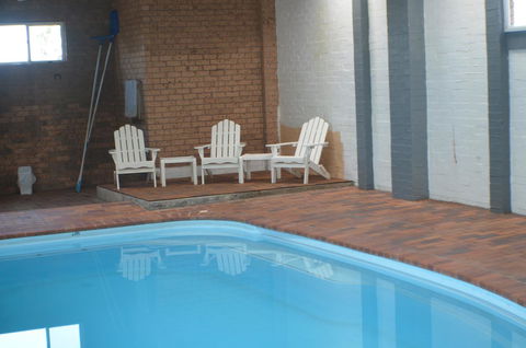 Deer Park Motor Inn Armidale - Perths Hotel 13