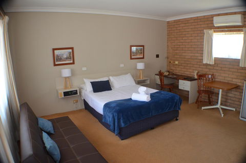 Deer Park Motor Inn Armidale - Perths Hotel 7