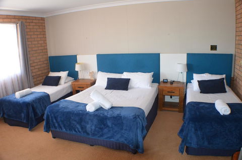 Deer Park Motor Inn Armidale - Perths Hotel 10
