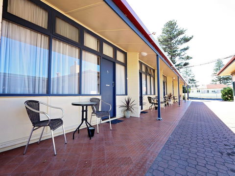 Robe Central Motel - Perths Hotel 24