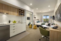 Book Griffith Accommodation Vacations Perths Hotel Perths Hotel