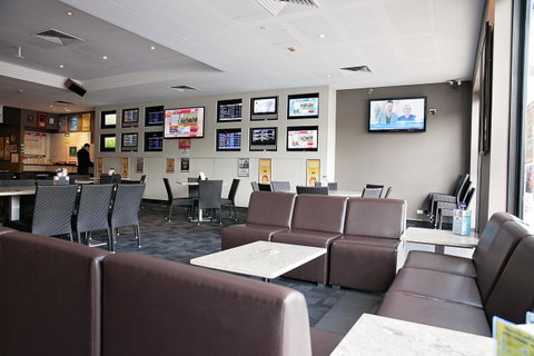 Mawson Lakes Hotel - Perths Hotel 19