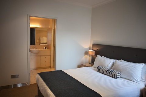 Mawson Lakes Hotel - Perths Hotel 3