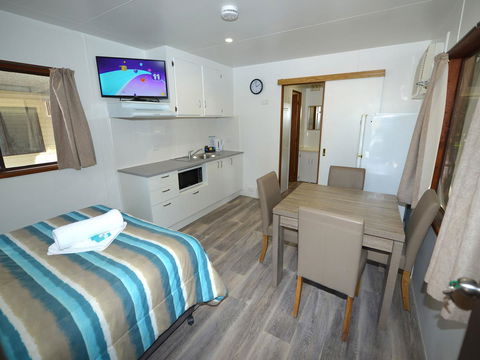 Echo Holiday Parks - Renmark - Perths Hotel 44