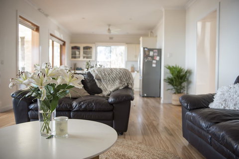 Port Lincoln Seaside Home - Perths Hotel 4