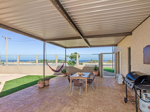 Pearl By The Sea - Perths Hotel 11
