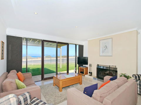 Pearl By The Sea - Perths Hotel 4