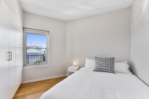 Robe Marina Accommodation - Perths Hotel 26