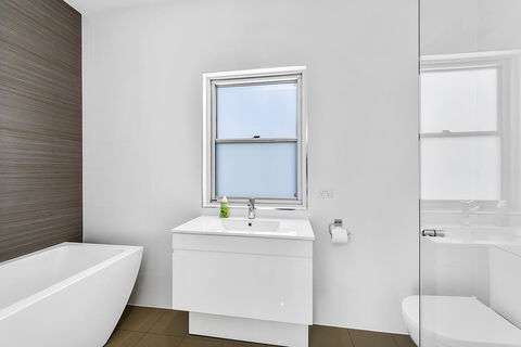 Robe Marina Accommodation - Perths Hotel 27