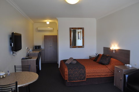 Augusta Courtyard Motel - Perths Hotel 0