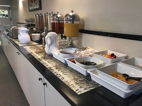 Cattlemans Country Motor Inn & Serviced Apartments - Perths Hotel 4